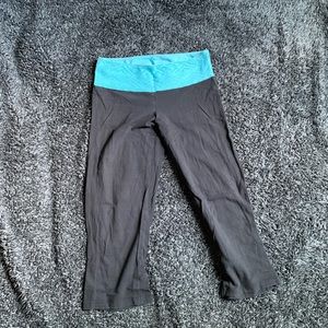 Black Capri Leggings